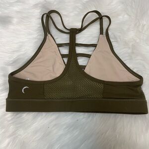 | ZYIA | sports bra. Size M.